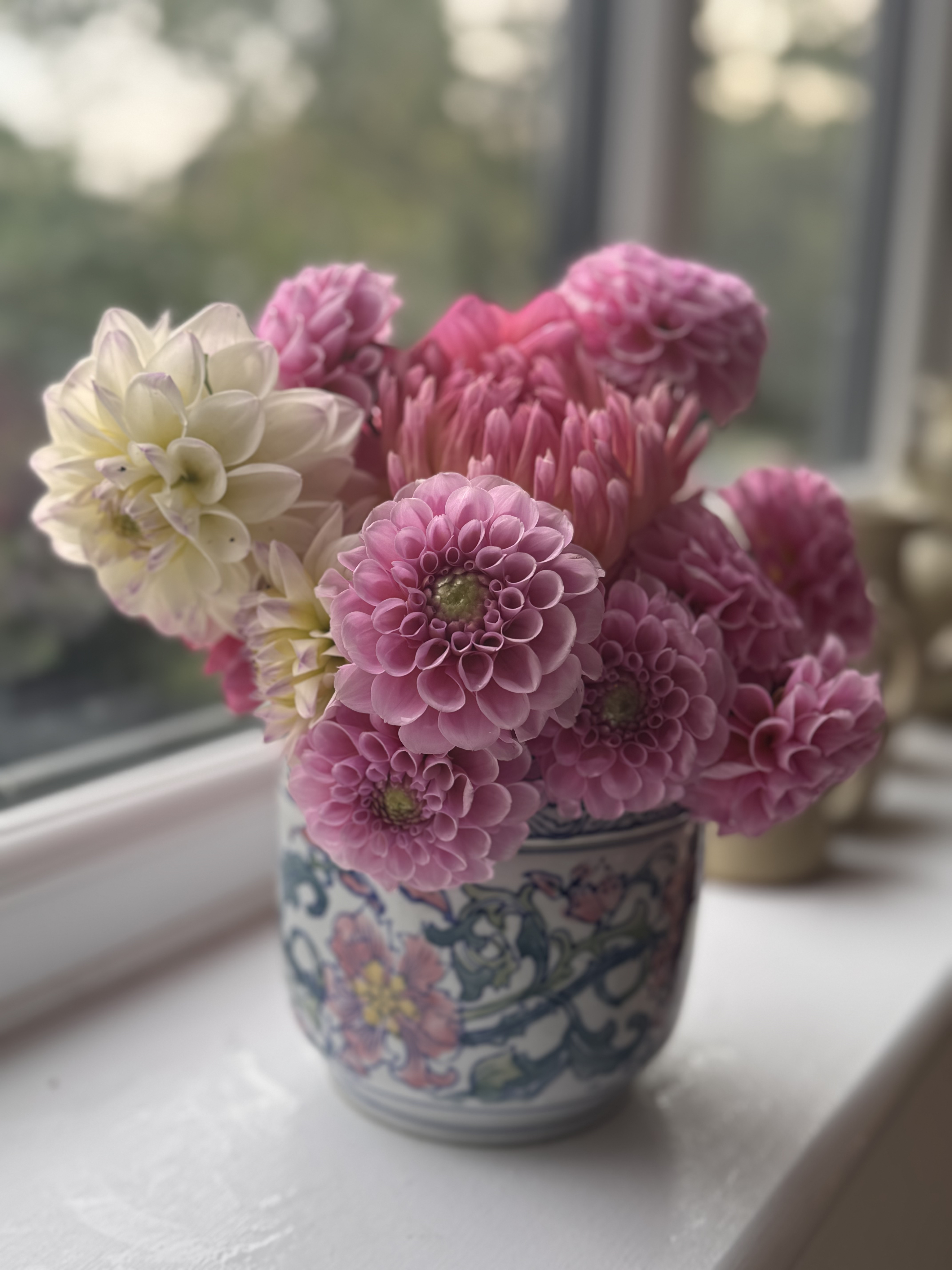 Person making Bouquette